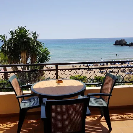 Apartment Glyfada Beachfront 7 *