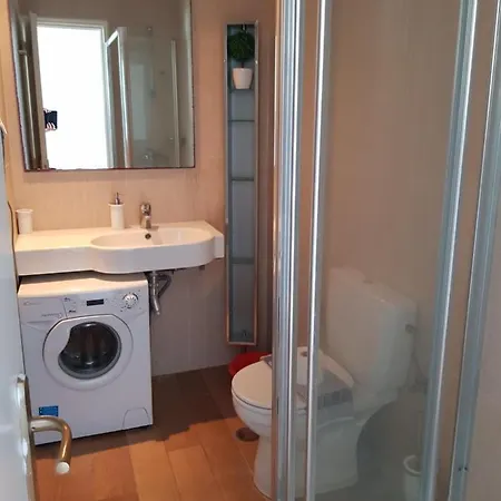 Apartment Glyfada Beachfront 7 *